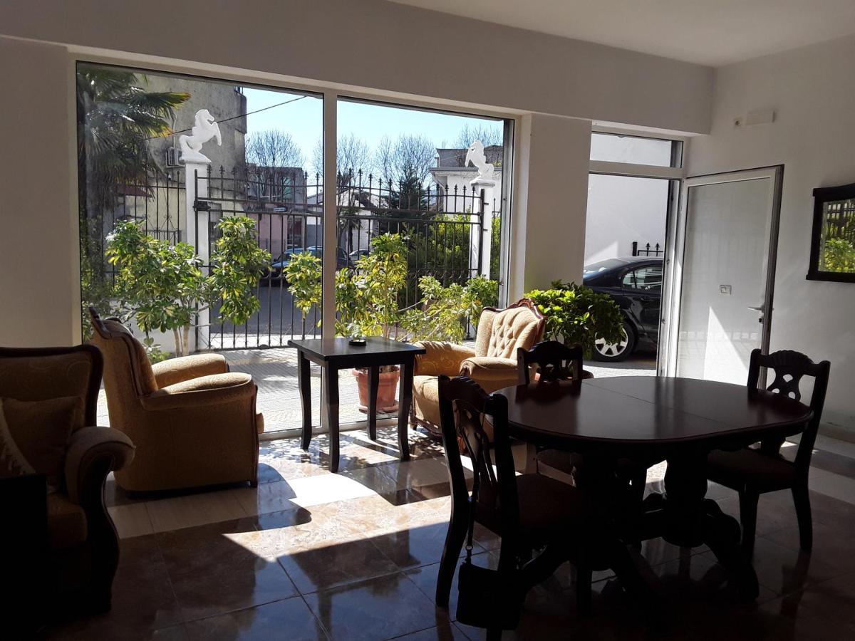 North Star Hostel Shkodër 외부 사진
