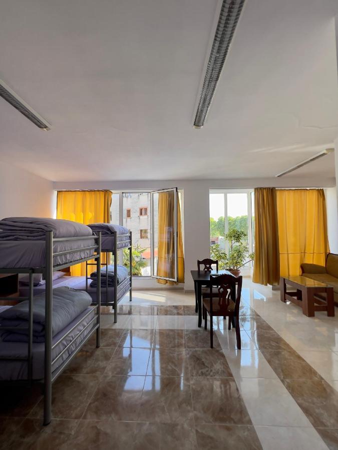 North Star Hostel Shkodër 외부 사진