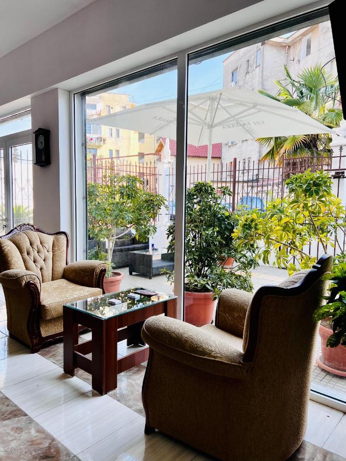 North Star Hostel Shkodër 외부 사진