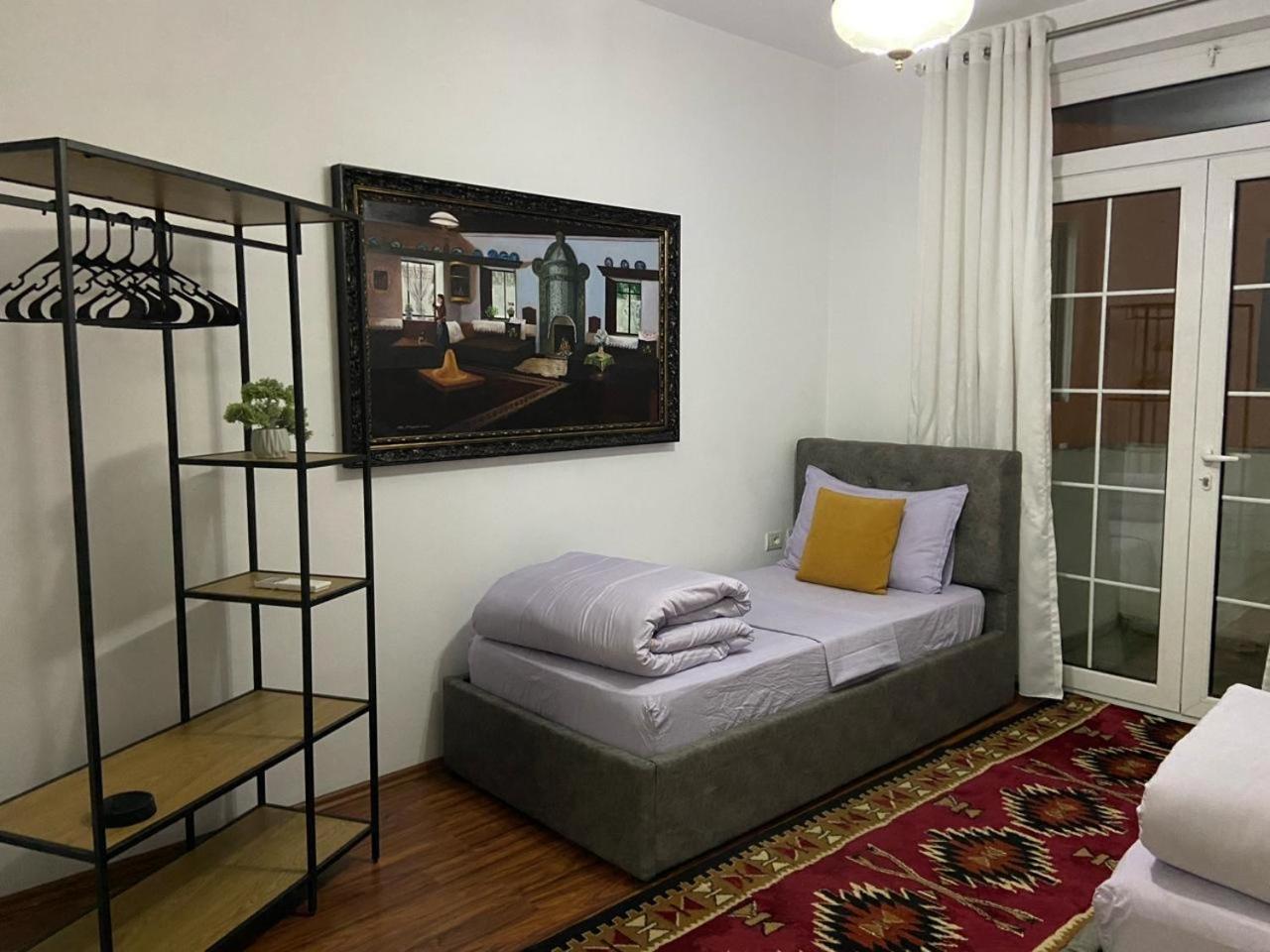 North Star Hostel Shkodër 외부 사진